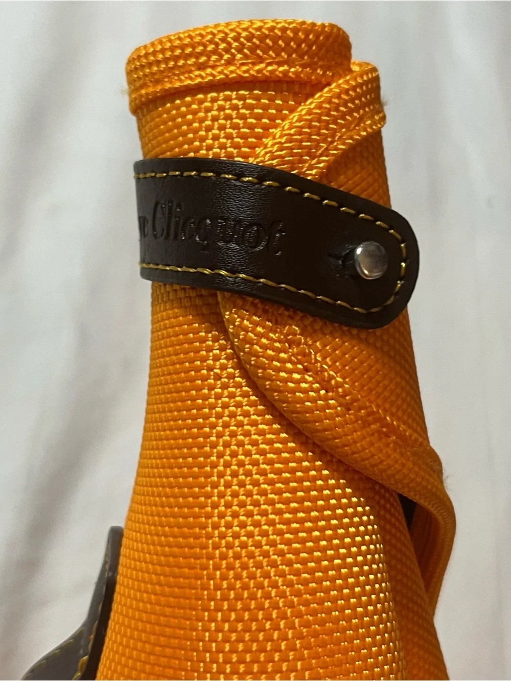 Veuve Clicquot Yellow Champagne Bottle Cooler Carrier 21-Supp